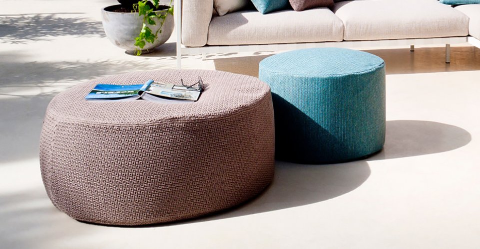OUTDOOR POUF